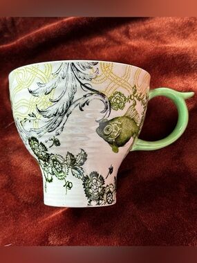 White and Green Decorative Fish Pattern Ceramic Mug